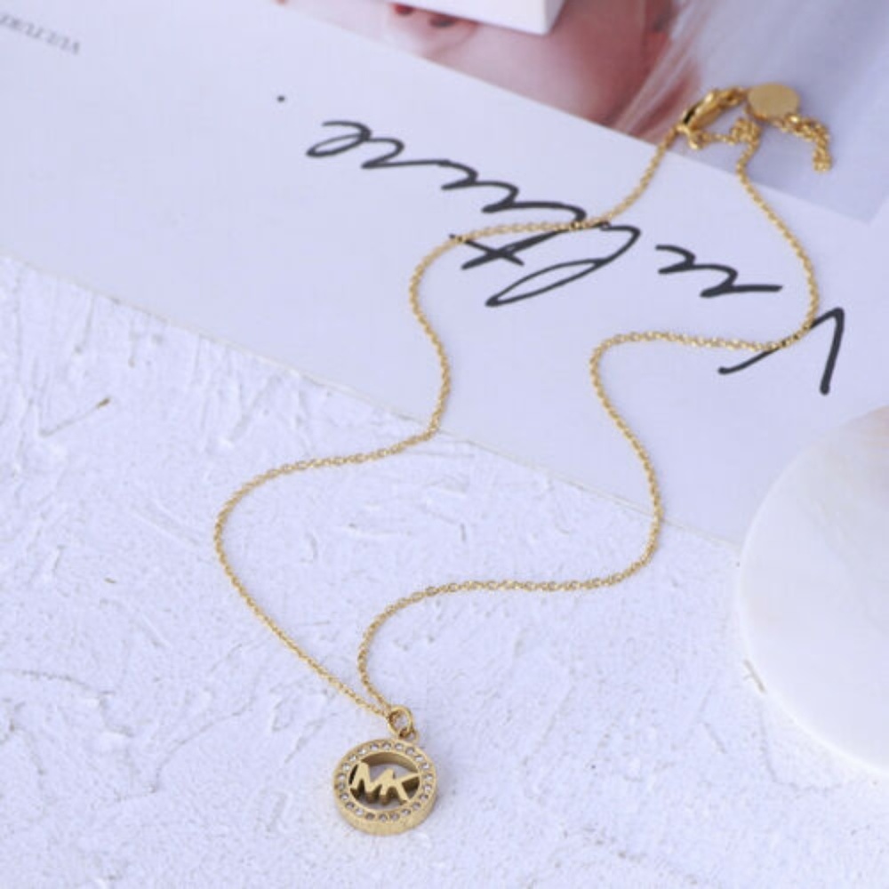 NWT Michael Kors Logo Pave GOLD Circle Necklace - Picture 2 of 8